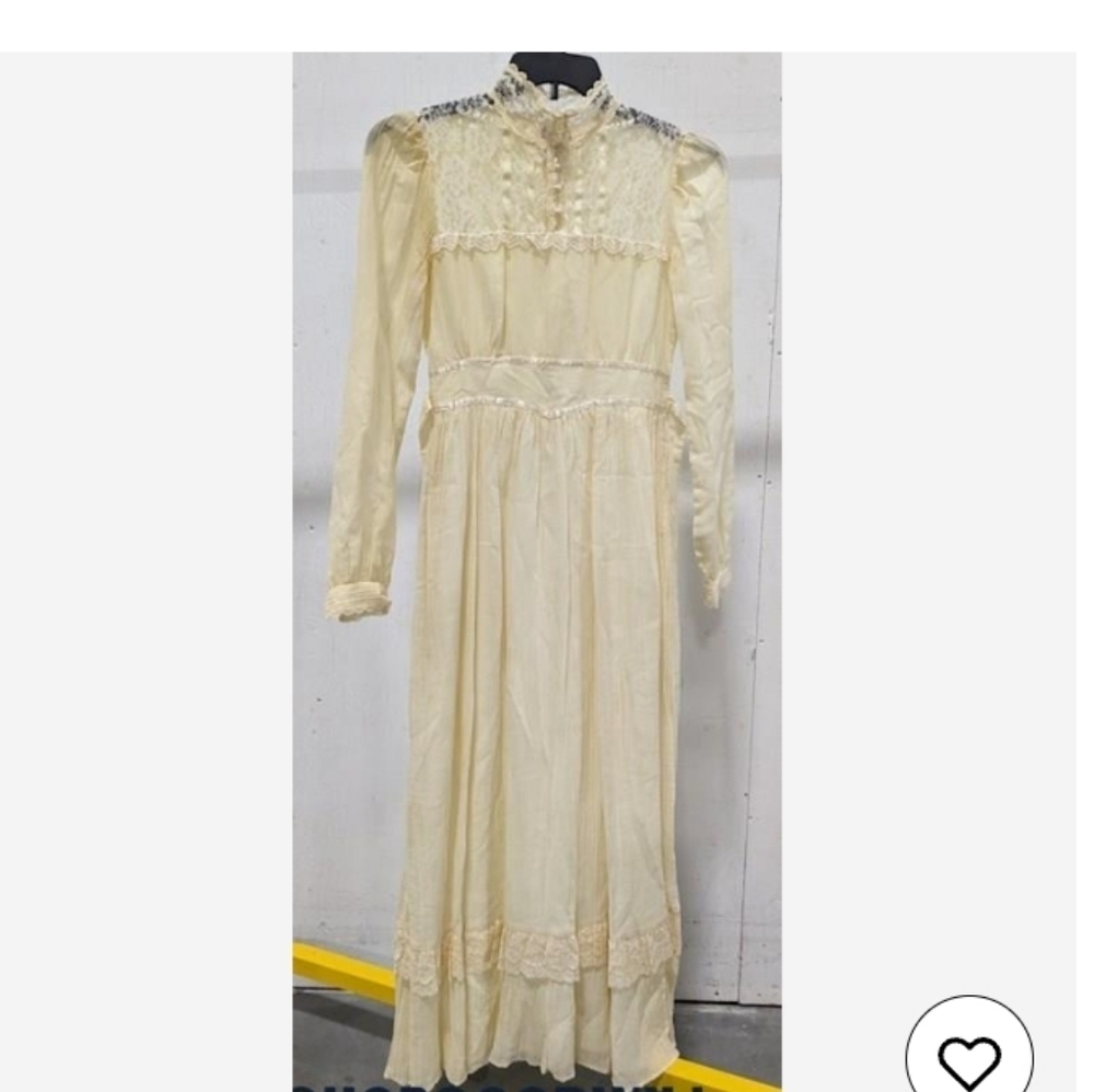 Vintage 70s Gunne Sax Jessica Wedding Dress Romantic Renaissance Bridal